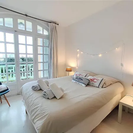 Villa Bellevue - Anglo-norman Seafront House Ouistreham