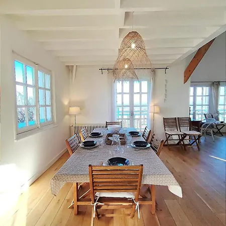 Villa Bellevue - Anglo-norman Seafront House