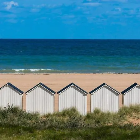 Villa Bellevue - Anglo-norman Seafront House *