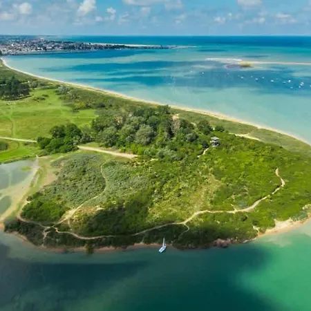 Bellevue - Anglo-norman Seafront House וילה וויסטרהאם