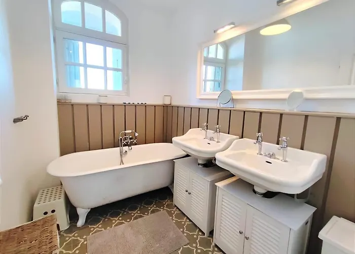 Villa Bellevue - Anglo-norman Seafront House